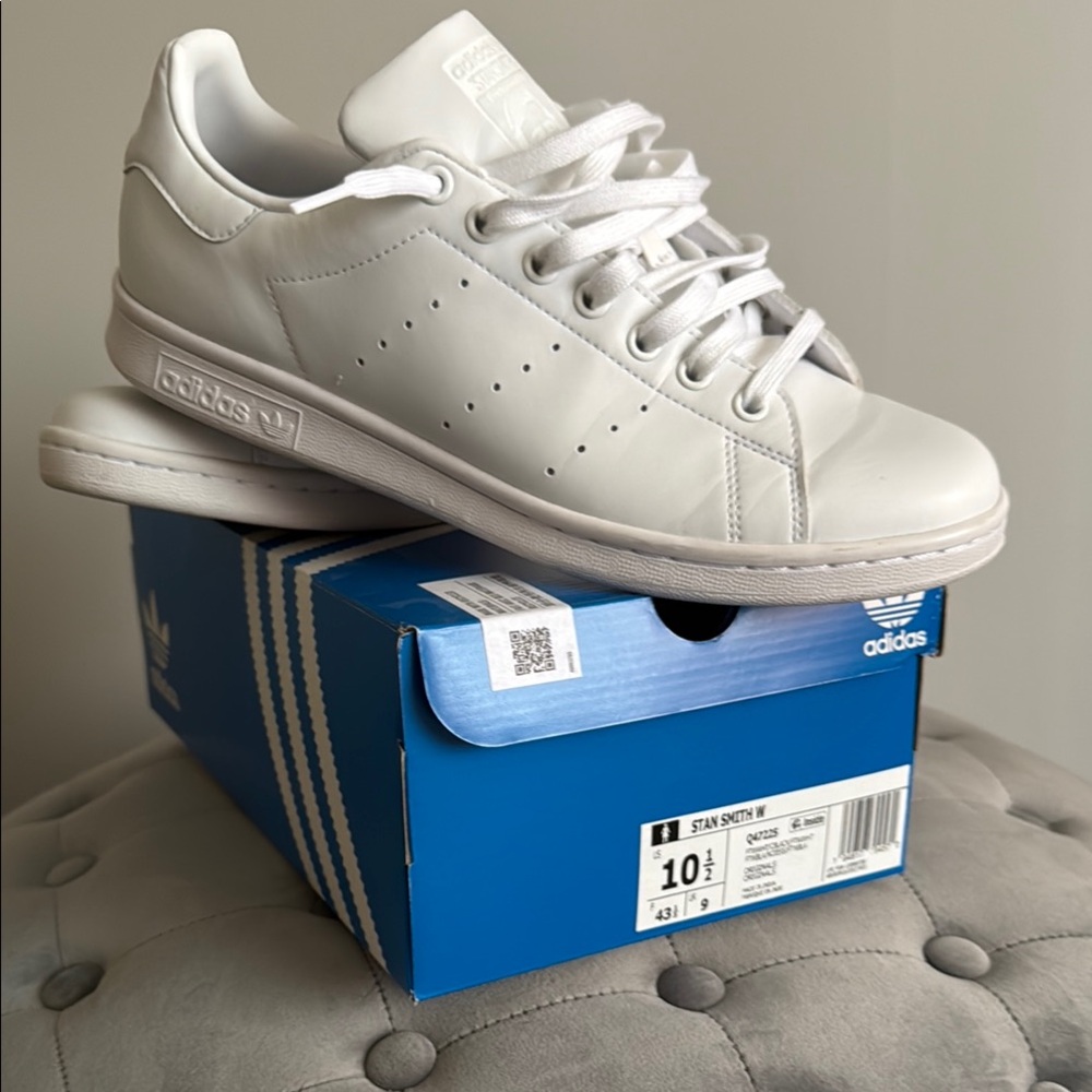 Adidas White Stan Smith Sneakers Minimalist Design